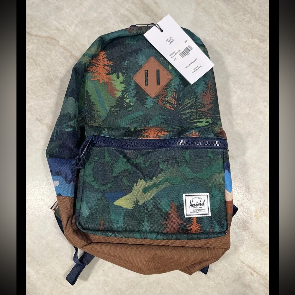 Hershel heritage kids backpack. Landscape. New with tags.